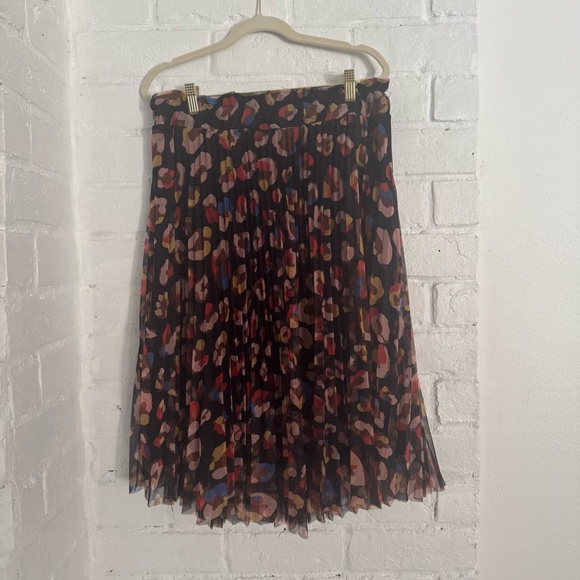 Calligraphie Dresses & Skirts - Calligraphie Pleated Mesh Midi Skirt – size: M $25